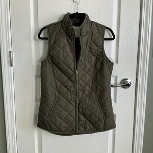 Old Navy Quilted Vest (S Tall)